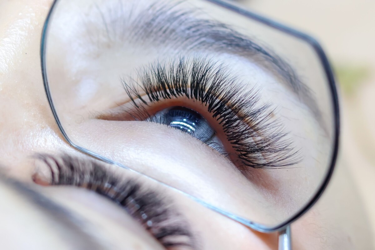 BLANC EYELASH